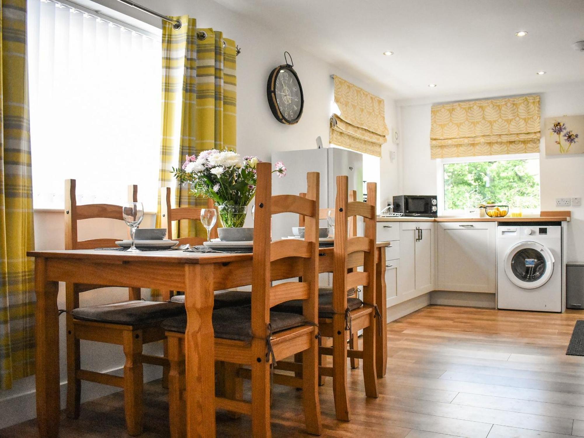 Bumblebee Lodge Staithes Extérieur photo